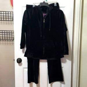 Womens Gloria Vanderbilt black Velour zip up hoodie and pants